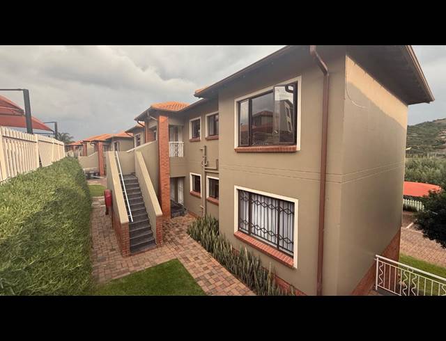 2 BEDROOM APARTMENT FOR SALE IN GLENVISTA